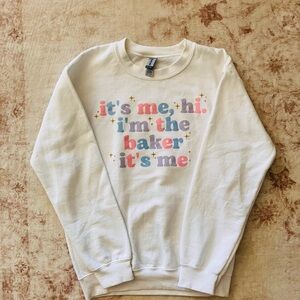 Swiftie Bakers! White Crewneck 🧁🎂🍰🍪